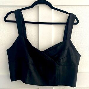 Banana Republic Women's Sleeveless Black linen Size 12 Crop Top